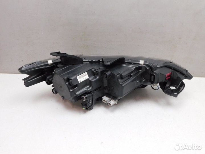 Фара левая Mitsubishi Outlander