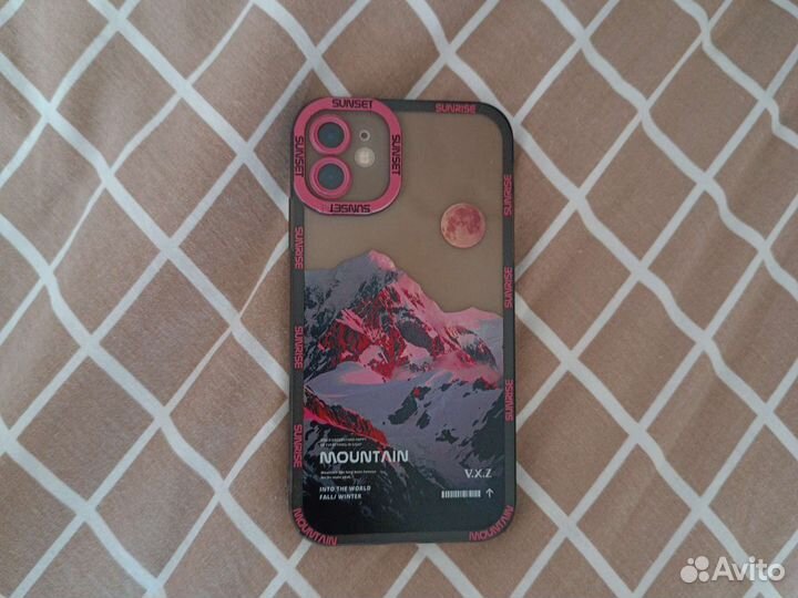 Чехол на iPhone 11 в стиле y2k