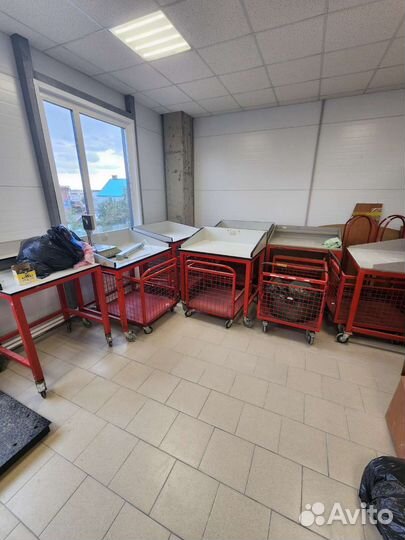 Сейфы, шкафы, каталки, тележки, столы