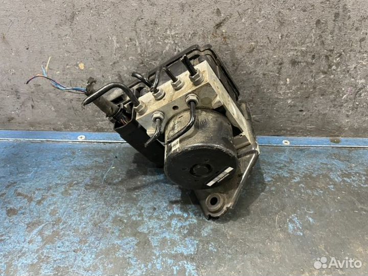 Блок ABS Volkswagen Golf 6