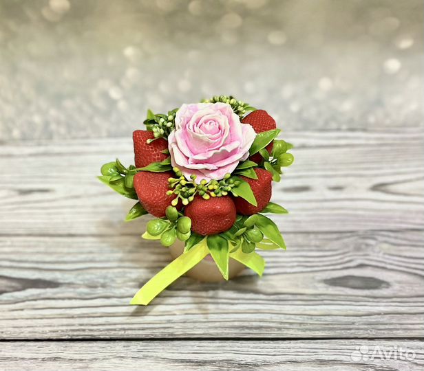 Букет из клубники