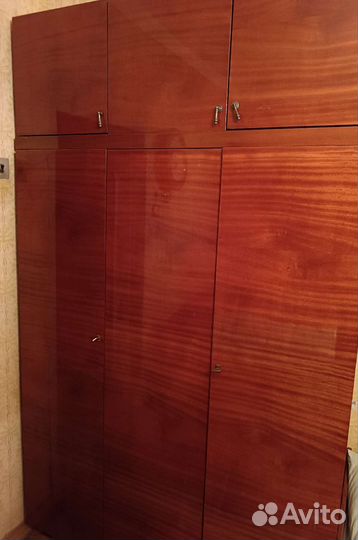 Шкаф трехстворчатый бу с антресолью