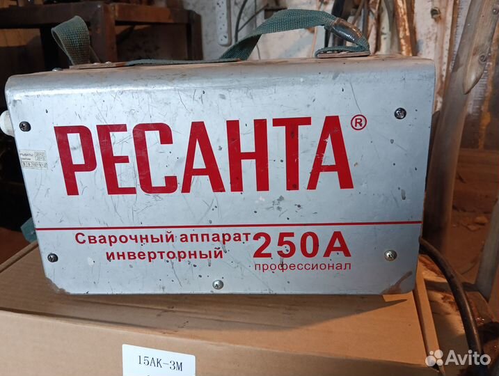 Сварочный инвертор ресанта 250А Профессионал