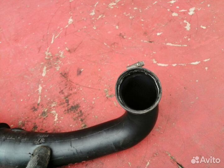 Патрубок на воздушный фильтр Ford Focus 2 asdb 1.4