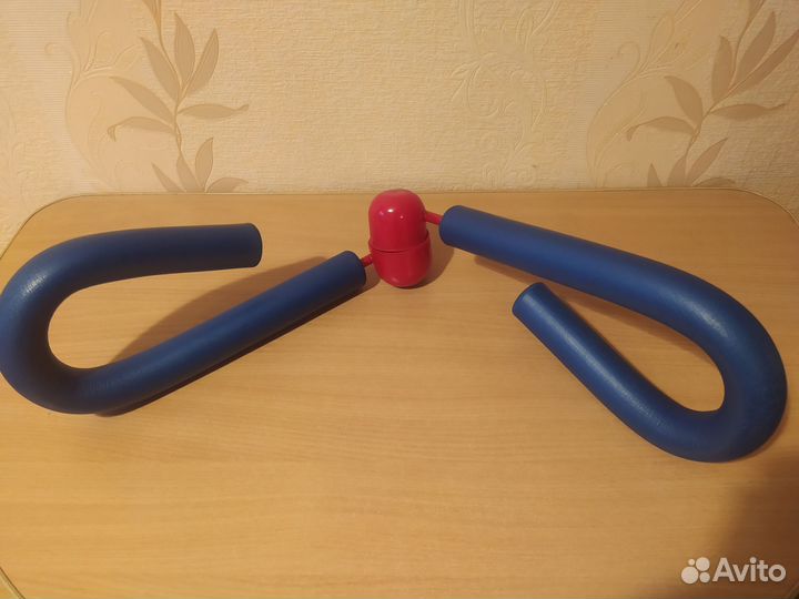 Эспандер для фитнеса,тренирует руки, ноги / спорт