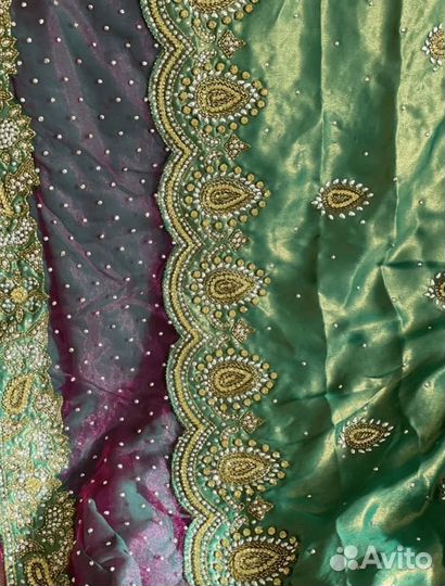 Сари праздничное