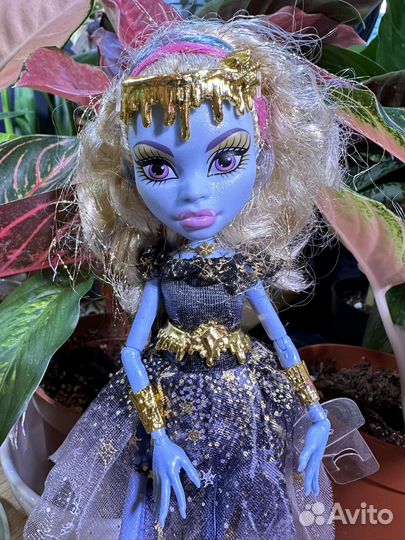 Кукла Монстер Хай Monster High Abbey- 13 wishes