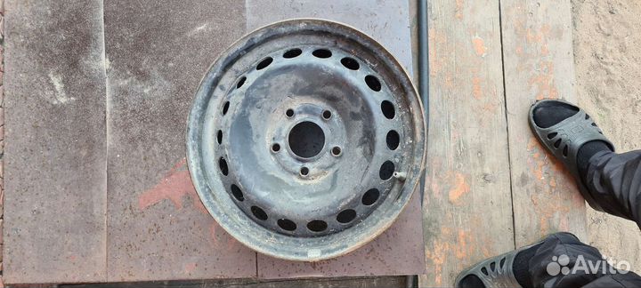 Штампованные диски r15