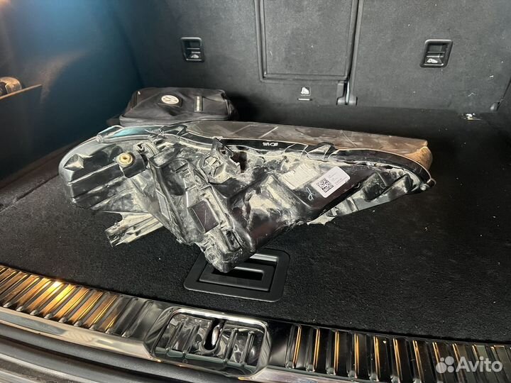 Передняя левая фара Ford Mustang