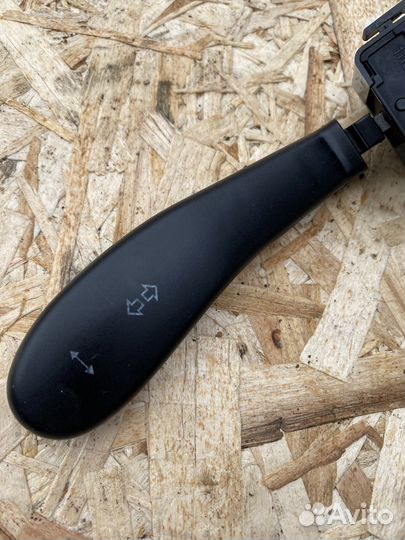 Левый подрулевой переключатель LADA kalina 1