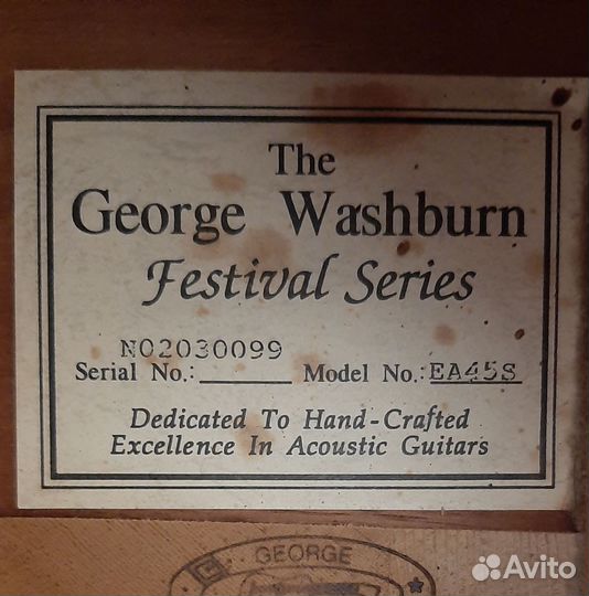 Акустическая гитара Washburn