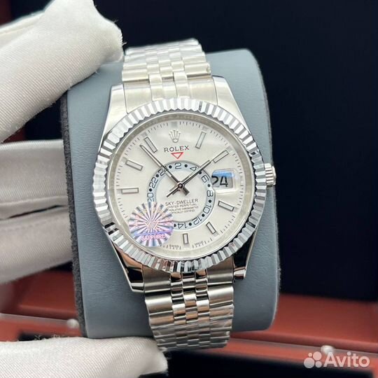 Часы Rolex Sky Dweller