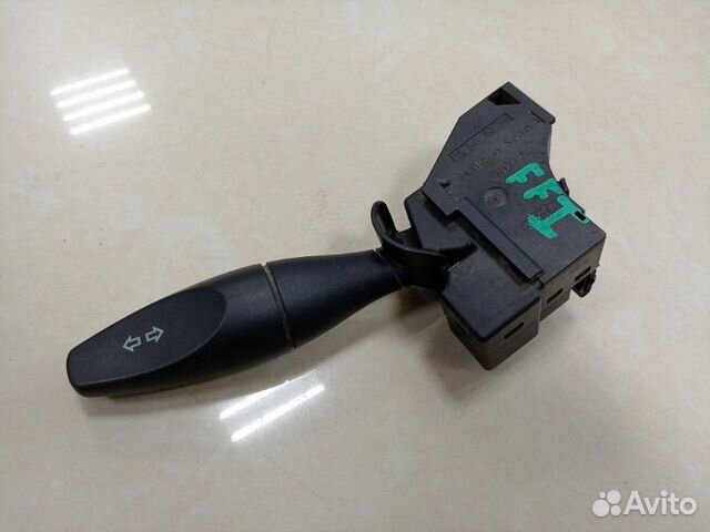 Подрулевой переключатель поворотов Ford Focus DAW