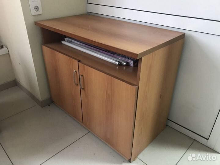 Тумба под оргтехнику