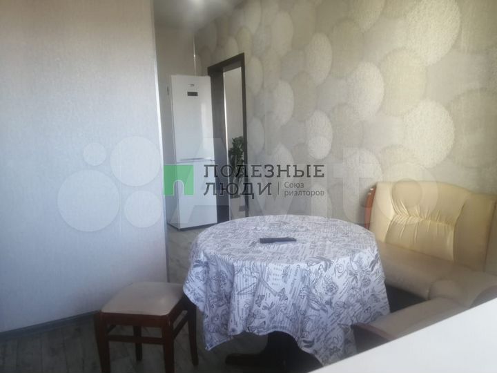 4-к. квартира, 100 м², 3/9 эт.