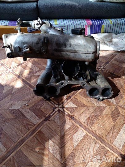 Впускной коллектор