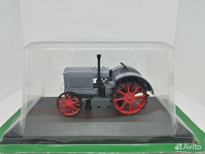 Модель Колёсный трактор схтз-15/30
