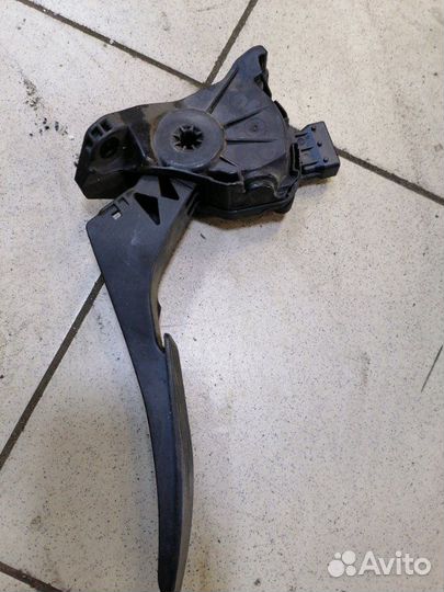 Педаль газа Chevrolet Cruze