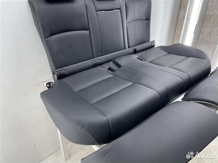 Сиденье заднее Bmw 5-Series F10 N52B25AF 2010