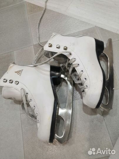 Коньки фигурные 31 размер