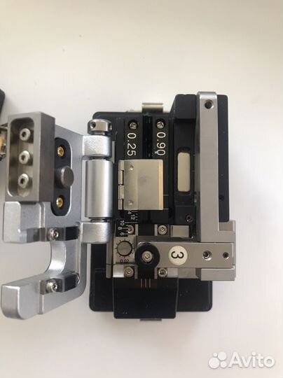 Скалыватель оптического волокна Fujikura CT-07