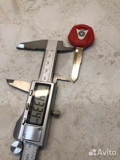 Ключ зажигания для мотоцикла yamaha красный