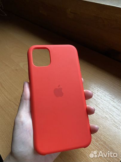 Продам чехол на iPhone 11