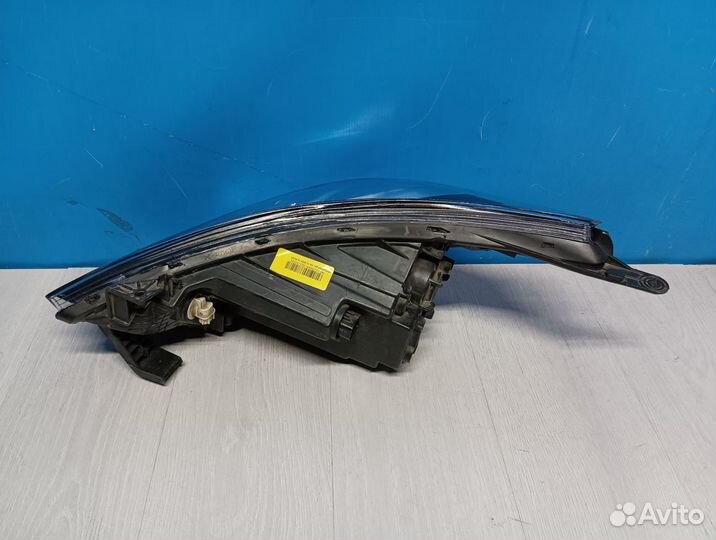 Фара правая Hyundai Solaris 1 2011-2017