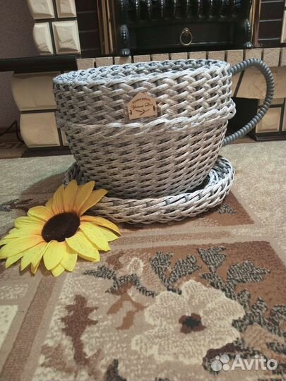 Корзина из искусственного ротанга