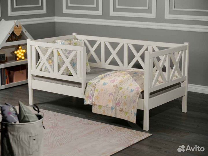 Кроватка высокий борт из натурального дерева для м