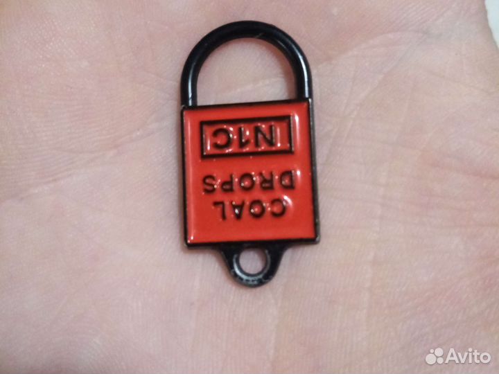 Как брелок можно повесить