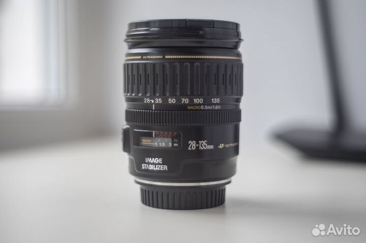 Canon EF 28-135 3.5-5.6 IS USM