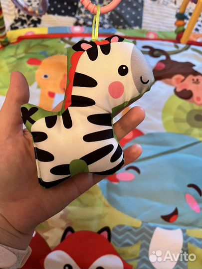 Развивающий игровой коврик для малыша