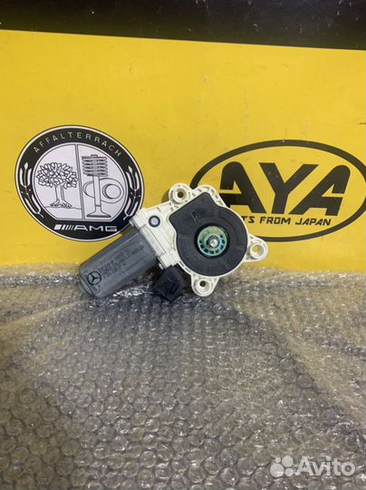 Моторчик стеклоподъемника w203 передний правый