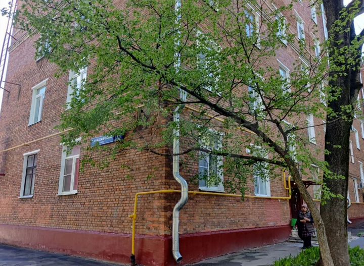 Комната 15,9 м² в 4-к., 1/5 эт.