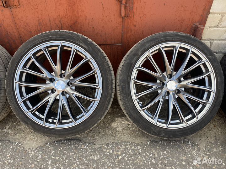 R19 Bridgestone Regno GRV 245/40, PCD 5x114.3 DIA 73.1