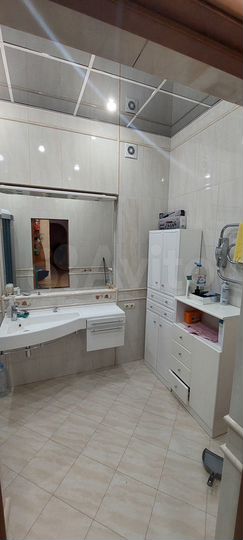 2-к. квартира, 83 м², 4/9 эт.