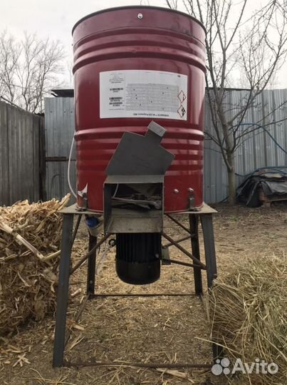 Измельчитель (дробилка) сена, соломы, кукурузы