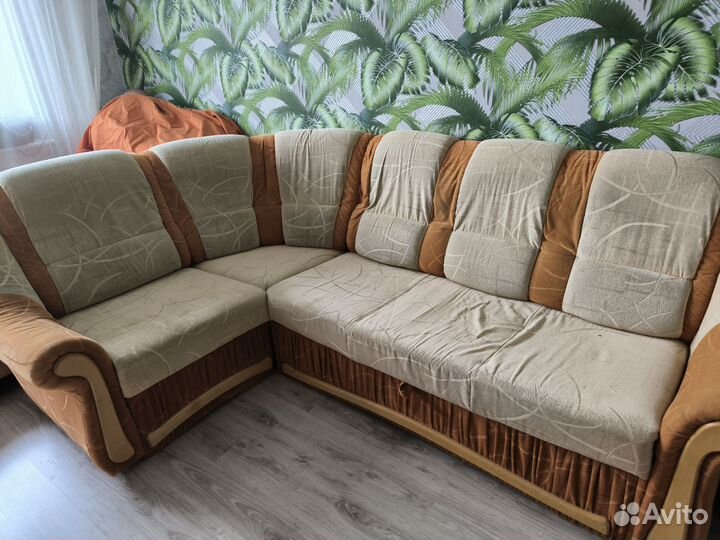 Большой угловой диван раскладной бу