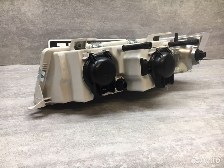 Фара правая Ваз 2110-2112