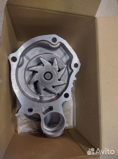 Насос водяной помпа Mitsubishi