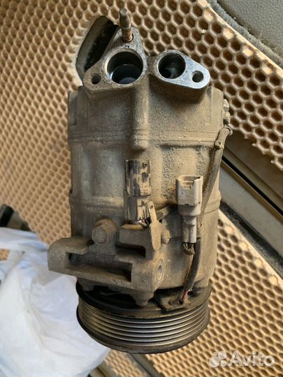 Компрессор кондиционера Nissan MR20 mr20de