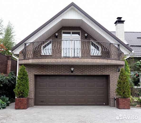 Секционные гаражные ворота Alutech Trend 2400х2400