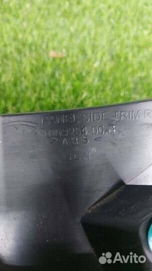 Обшивка крышки багажника Tesla Model S 2015