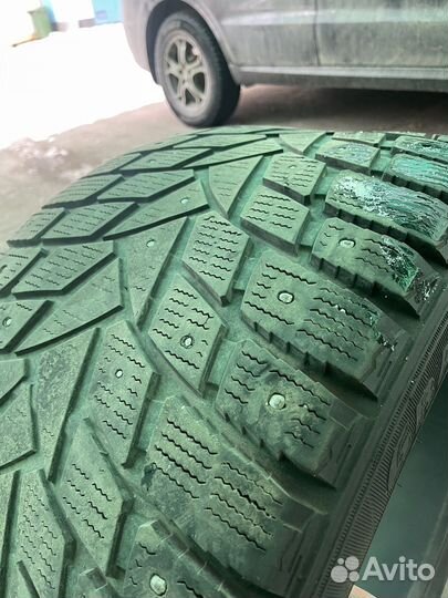 Dunlop Grandtrek Ice 02 315/35 R20