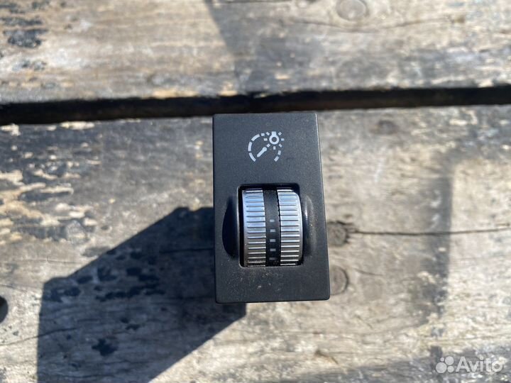 Кнопка регулировки освещения Lifan X60