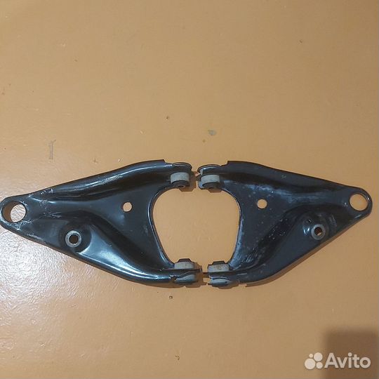 Передние рычаги ларгус.логан