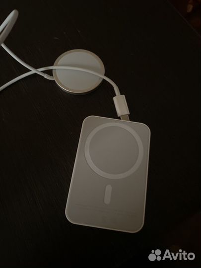 Безрпроводной повер банк для айфона