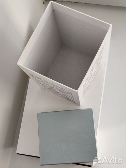 Коробка подарочная