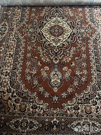 Ковер чистая шерсть 2 на 2,9м в отл состоянии